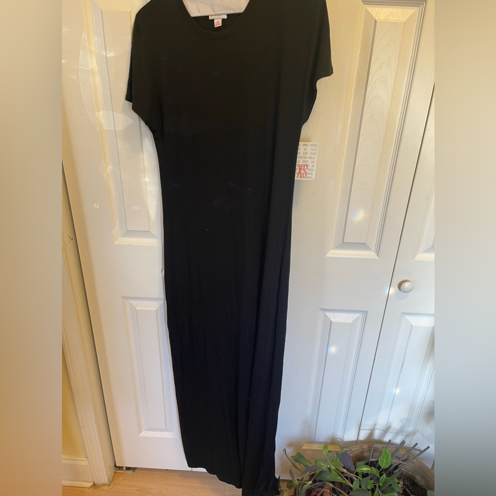 Long black knit dress